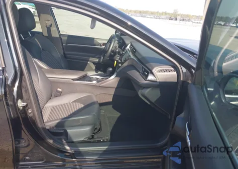 2020 Toyota Camry Se из США, поврежденный, VIN 4T1G11AK1LU878045